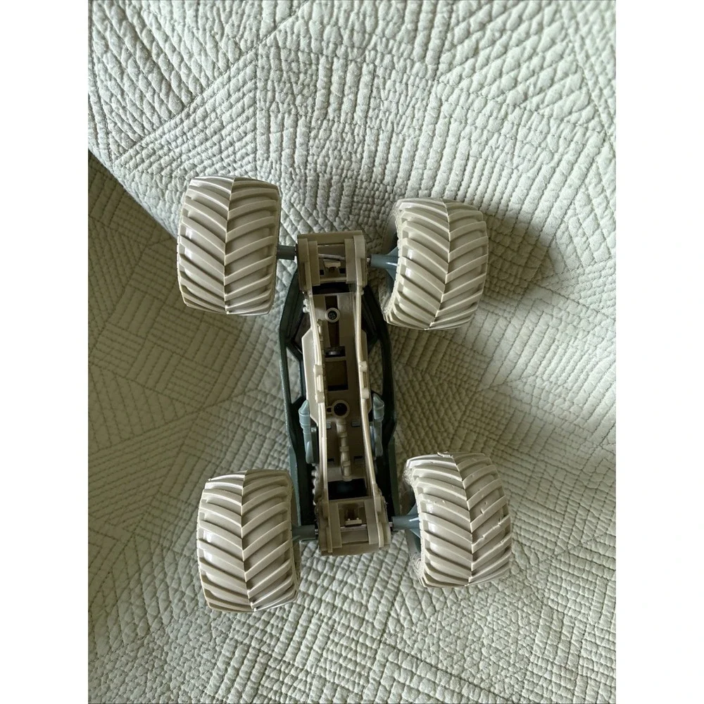 SML Soldier Fortune Monster Truck Military Green Plastic Toy BKT Tires 78700